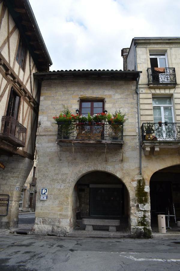 Le Grand Appartement Sainte-Foy-la-Grande Exterior photo