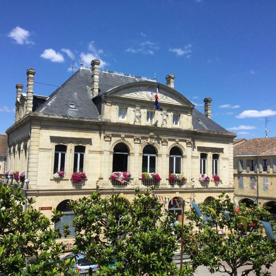 Le Grand Appartement Sainte-Foy-la-Grande Exterior photo