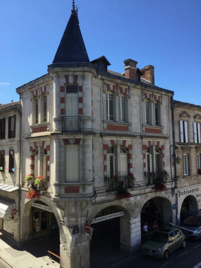 Le Grand Appartement Sainte-Foy-la-Grande Exterior photo